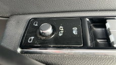 Jaguar F-Pace 3.0 D300 R-Dynamic SE Black 90th Anniv 5dr Auto Diesel Estate